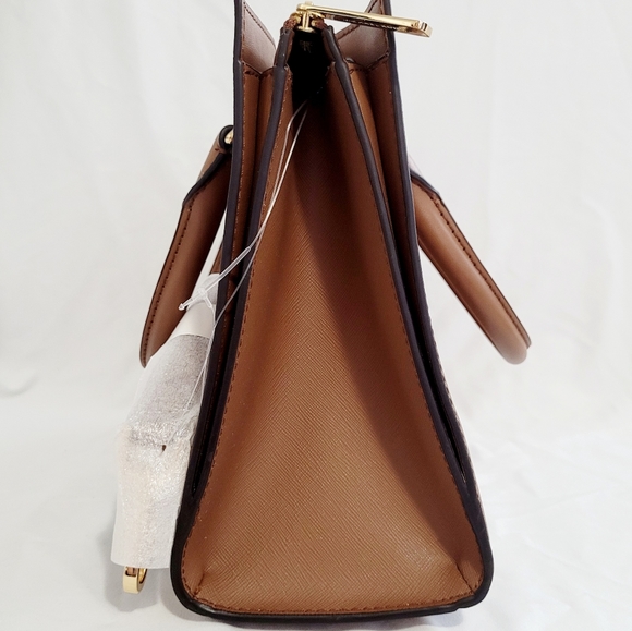 🏷1 DAY SALE🏷⭐️Micheal Kors Sheila Non Leather Vegan Satchel⭐️ - Picture 9 of 10